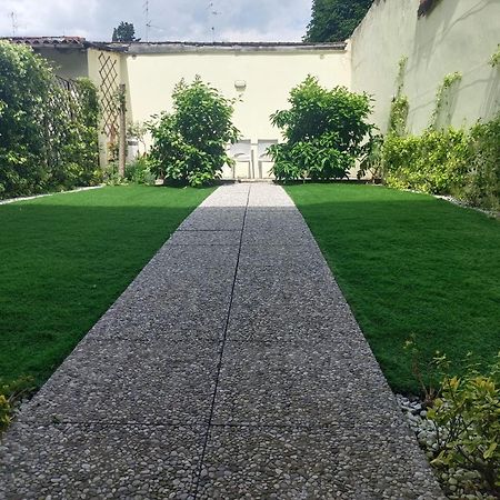 Movie Star Apartment With Garden Firenze Esterno foto